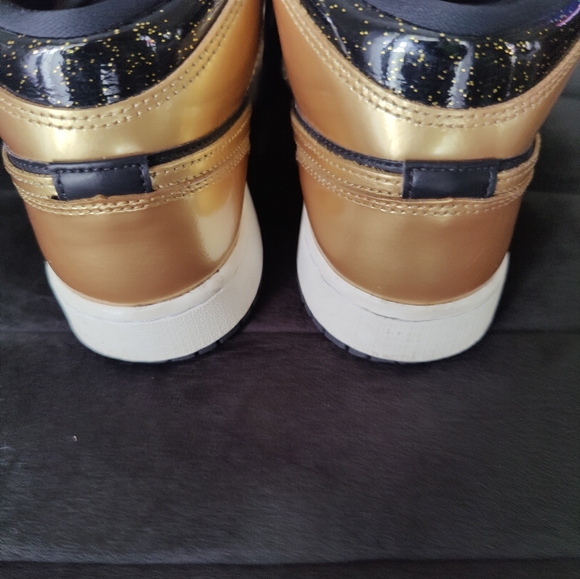 Nike Air Jordans Mid Boys Gold And Black Size 6 - Picture 6 of 7